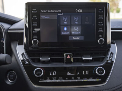 2024 Toyota Corolla 2.0 Litres Inline 4-cylinder Petrol Engine Black Sedan FWD