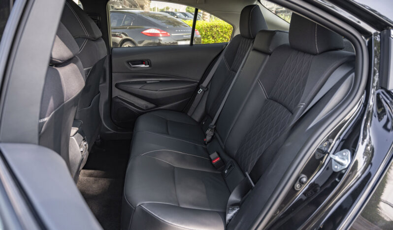 2024 Toyota Corolla 2.0 Litres Inline 4-cylinder Petrol Engine Black Sedan FWD