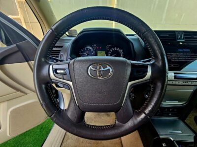 2020 Toyota Prado GXR V6 Petrol Engine 4.0 Litres 4WD Silver Beige SUV GCC Specs