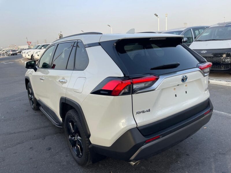 2021 Toyota RAV 4 Cruiser Hybrid 2.5 Litres 4 Cylinders Engine White Black SUV AWD