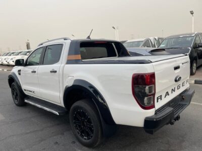 2022 Ford Ranger Wildtrak 2.0L Diesel Bi-Turbo Inline 4-Cylinder Engine White Black Pickup