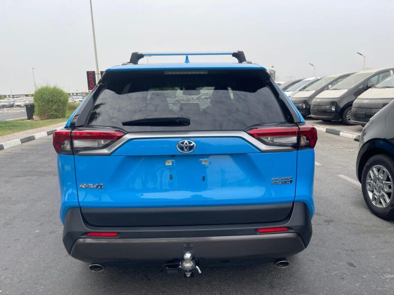 2022 Toyota RAV 4 Cruiser Hybrid 2.5 Litres 4 Cylinders Engine Blue Black SUV AWD