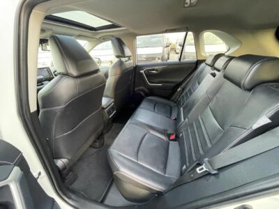 2021 Toyota RAV 4 Cruiser Hybrid 2.5 Litres 4 Cylinders Engine White Black SUV AWD