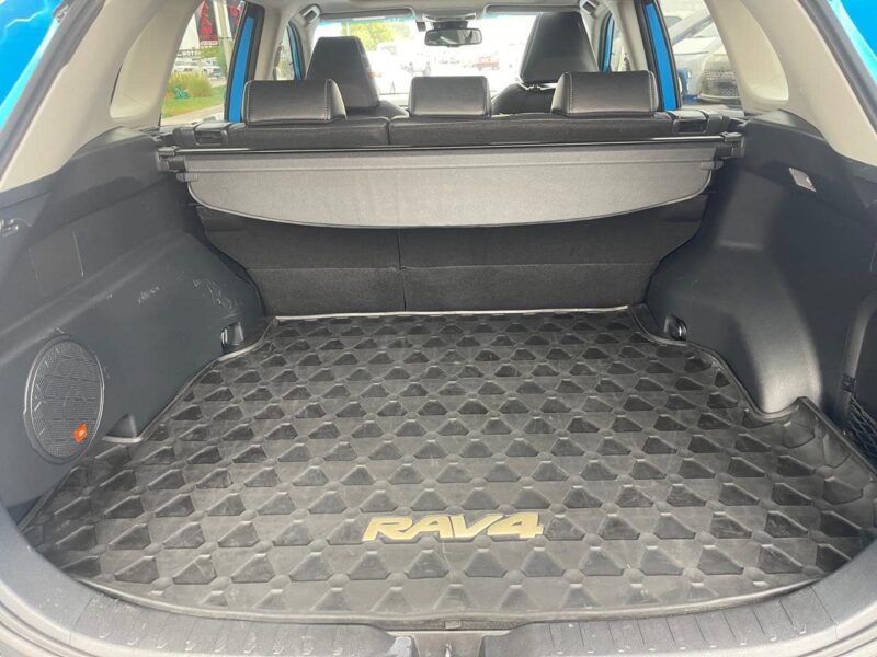 2022 Toyota RAV 4 Cruiser Hybrid 2.5 Litres 4 Cylinders Engine Blue Black SUV AWD