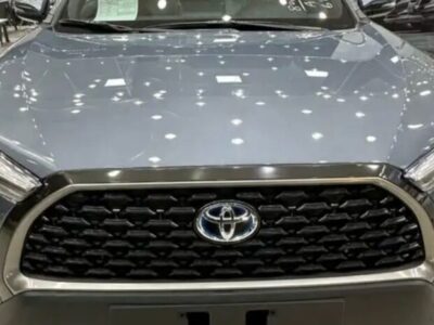 2024 Toyota Corolla Cross 2.0 Litres 4 Cylinders Hybrid Engine Blue Maroon SUV FWD