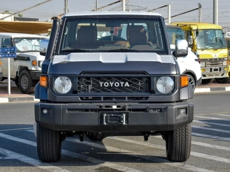 2024 Toyota Land Cruiser Pick Up 2.8L 4 Cylinders Diesel Automatic Grey Tan Pickup Truck