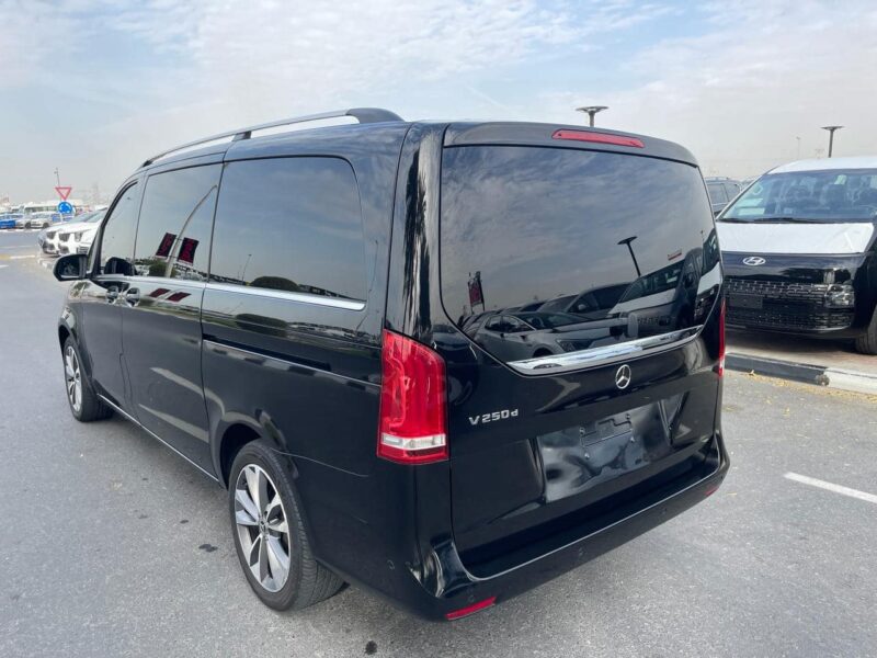 2019 Mercedes-Benz V250d 2.1 L 4 Cylinders Diesel Avantgarde Black Luxury Van