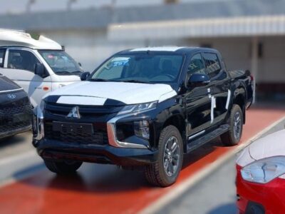 2023 Mitsubishi L200 2.4L 4 Cylinders Diesel Engine AT 4x4 Double Cab Black Pickup Truck
