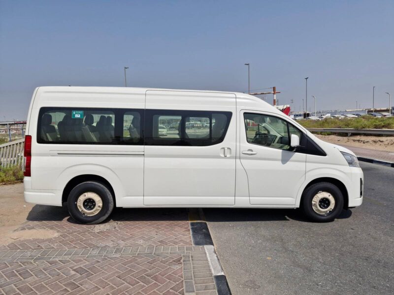 2026 Toyota Hiace Passenger Van High Roof 3.5-liter V6 Petrol Engine White Beige Van GCC