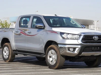 2025 Toyota Hilux 2.4-liter 4-cylinder Turbo Diesel Silver Black Pickup Truck 4WD M/T