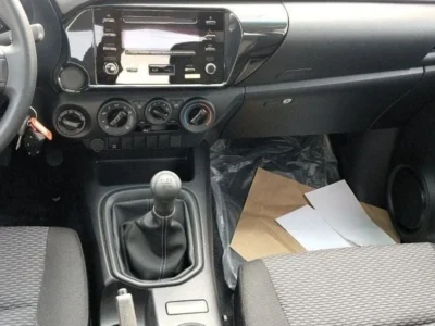 2025 Toyota Hilux 2.4L 4-cylinder Diesel Engine 4x4 Silver Black Pickup Truck Manual