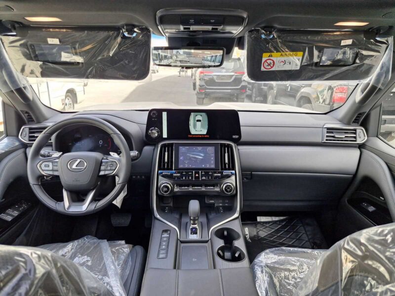 2026 Lexus LX700h Overtrail 3.5L V6 Twin Turbo Petrol Hybrid Silver Black SUV GCC