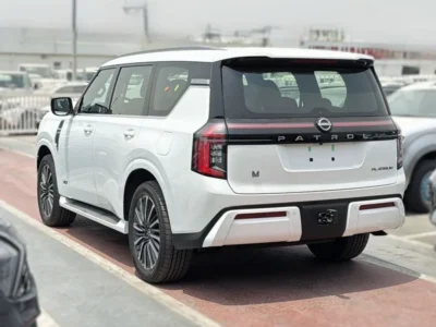 2025 Nissan Patrol LE Platinum City 3.5-liter twin-turbo V6 Engine White Red SUV GCC Specs