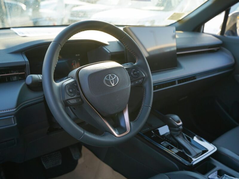 2025 Toyota Frontlander 2.0L 4-Cylinder Hybrid Engine White Black SUV GCC Specs