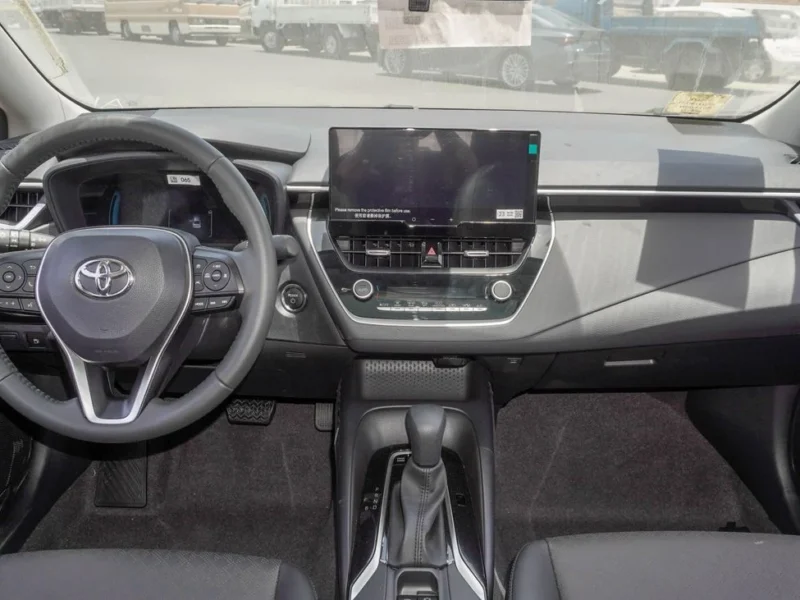 2025 Toyota Corolla 1.8 Litres 4-cylinder Hybrid Engine White Black Sedan Automatic
