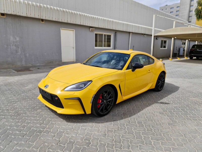 2026 Toyota GR 86 2.4L 4-Cylinder Boxer Petrol Engine Yellow Black 2-Door Coupe