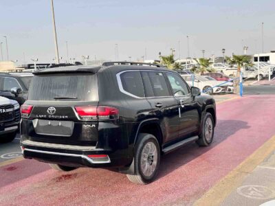 2025 Toyota Land Cruiser 300 VXR 3.3L Twin-Turbo V6 Diesel RHD Black SUV Automatic