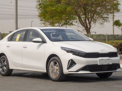 2025 Kia K3 Comfort 1.5 Litres 4 Cylinders Petrol Engine White Black Sedan Chinese Specs