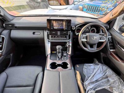 2025 Toyota Land Cruiser 300 VX 3.3L Twin-Turbo V6 Diesel RHD Black SUV Automatic