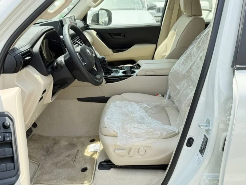 2025 Toyota Land Cruiser 300 GXR 4.0 Litres 6 Cylinders Petrol Engine White Beige SUV GCC Specs