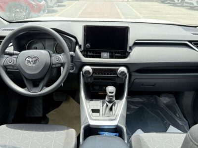 2025 Toyota RAV 4 EXR 2.5 Litres 4 Cylinders Petrol Engine White Black SUV GCC Specs