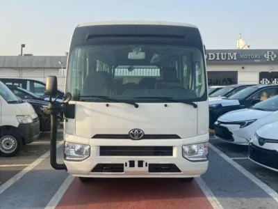 2024 Toyota Coaster 4.2L 6 Cylinders Diesel Engine 1HZ 30-Seater White Beige Bus Manual