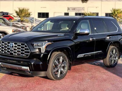 2025 Toyota Sequoia Capstone Hybrid 3.4L twin-turbo V6 i-FORCE MAX Black SUV