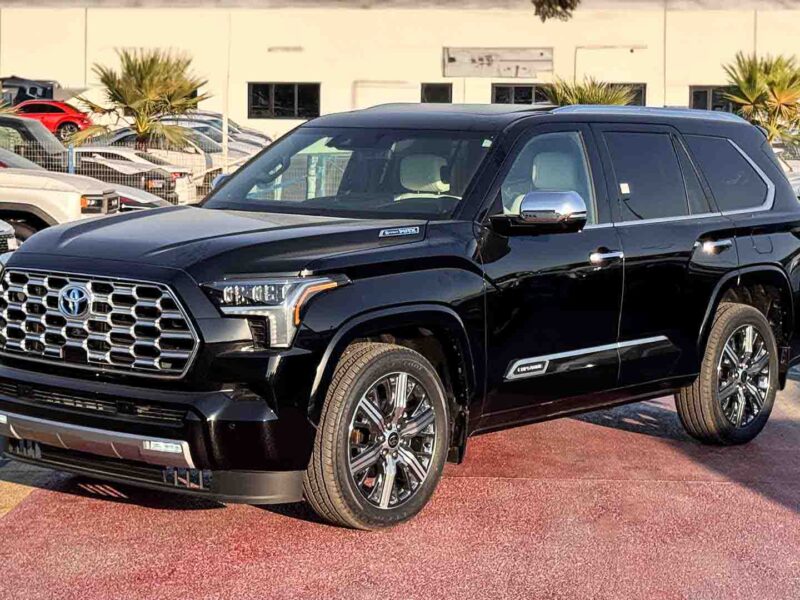 2025 Toyota Sequoia Capstone Hybrid 3.4L twin-turbo V6 i-FORCE MAX Black SUV