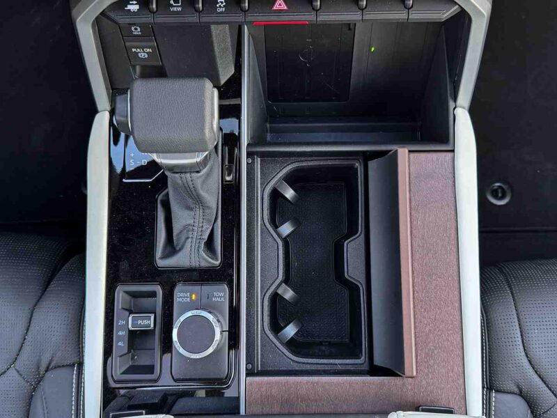 2025 Toyota Sequoia Capstone Hybrid 3.4L twin-turbo V6 i-FORCE MAX Black SUV