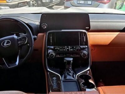 2022 Lexus LX 600 VIP Launch Edition 3.5-liter Twin-turbo V6 Engine Silver Tan SUV GCC Specs
