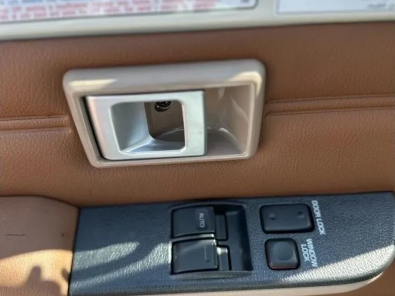 2024 Toyota Land Cruiser 70 Hardtop 3-Door 2.8L 4 Cylinders Diesel Engine White Brown SUV