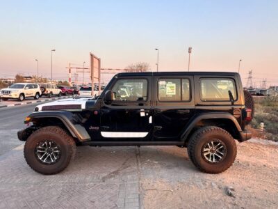 2025 Jeep Wrangler Unlimited Rubicon 2.0L Turbocharged 4-cylinder Engine Black SUV