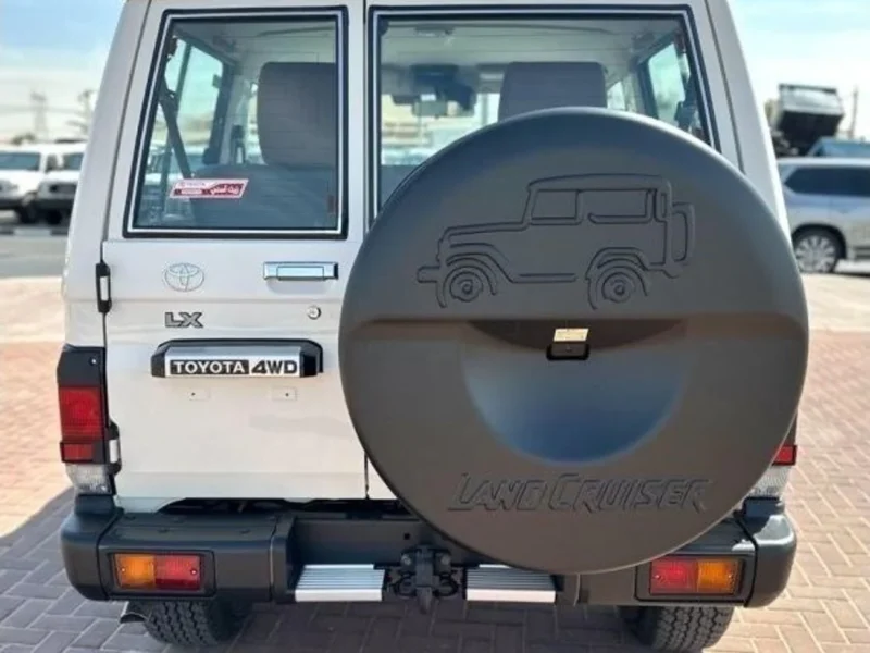 2024 Toyota Land Cruiser 70 Hardtop 3-Door 2.8L 4 Cylinders Diesel Engine White Brown SUV