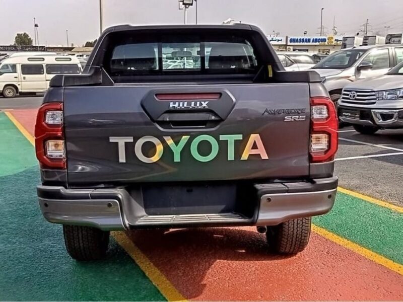 2022 Toyota Hilux 4.0 Litres V6 Petrol Engine Grey Black Pickup Truck GCC Specs