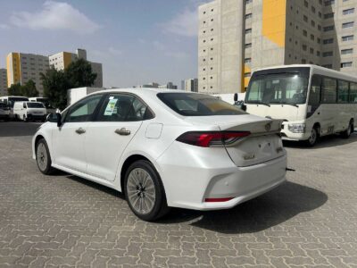 2025 Toyota Corolla GLI 2.0L Dynamic Force 4-Cylinder Petrol Engine White Beige Sedan