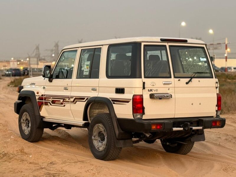 2025 Toyota Land Cruiser 70 Standard 4.0L V6 Petrol Engine White Grey SUV Manual GCC