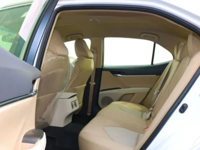 2024 Toyota Camry LE 2.5 Litres 4-Cylinder Petrol Engine White Beige Sedan Automatic