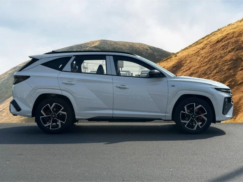 2025 Hyundai Tucson Hybrid N Line 1.6L Smartstream GDI 4-Cylinder Turbo White Beige SUV