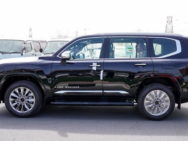 2025 Toyota Land Cruiser VXR 3.3L Twin-Turbo V6 Diesel Engine Black Red SUV GCC Specs