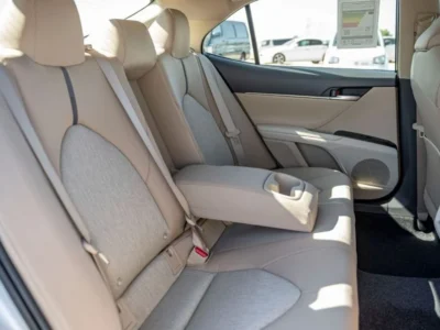 2023 Toyota Camry LE 2.5 Litres 4-Cylinder Petrol Engine Silver Beige Sedan Automatic