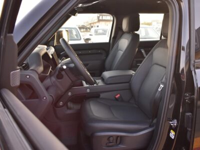 2025 Land Rover Defender 110 X-Dynamic HSE 3.0L Inline-6 Turbocharged Petrol Black SUV