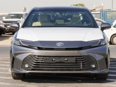 2025 Toyota Camry LE HEV 2.5L 4-Cylinder Hybrid Engine Grey Beige Sedan GCC Specs