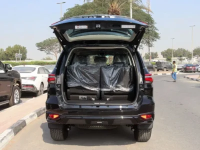 2026 Toyota Fortuner 4.0-liter V6 Petrol Engine Black SUV GCC Specs Automatic