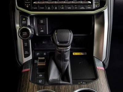 2025 Toyota Land Cruiser VXR 3.3-liter V6 Twin-Turbo Diesel Engine Black SUV Automatic