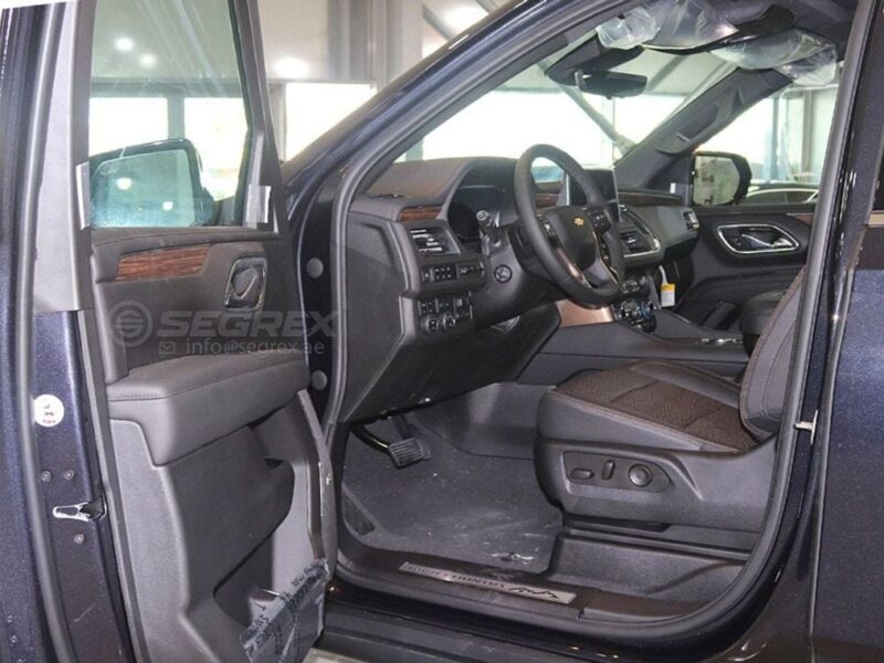 2023 Chevrolet Suburban 6.2 Litre V8 Petrol Engine Blue Black Luxury SUV European Specs