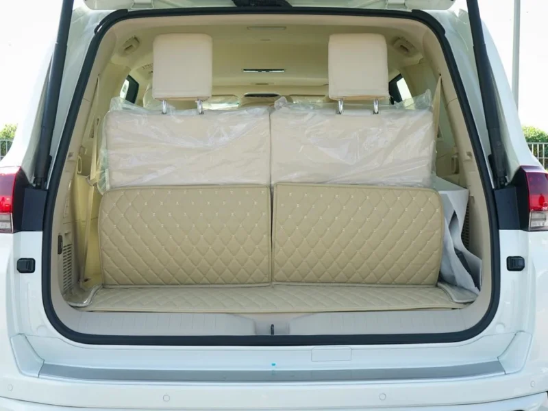 2025 Toyota Land Cruiser VXR 4.0-liter V6 Petrol Engine White Beige SUV GCC Specs
