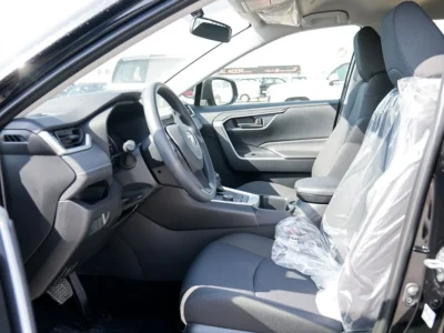 2025 Toyota RAV 4 2.5 Litres Inline 4-Cylinder Hybrid Engine Black Grey SUV GCC Specs