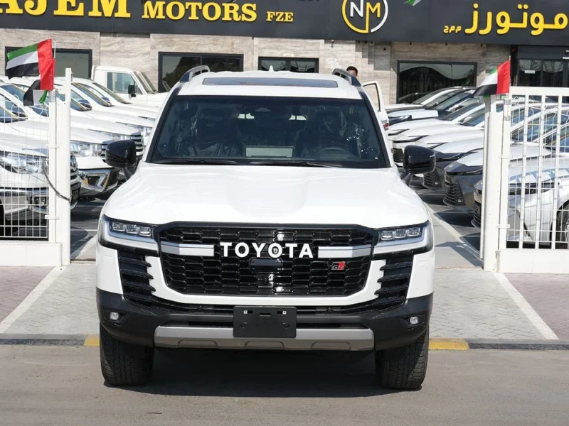 2025 Toyota Land Cruiser 300 GR Sport 3.5 Litres V6 Petrol Engine White Red SUV GCC Specs