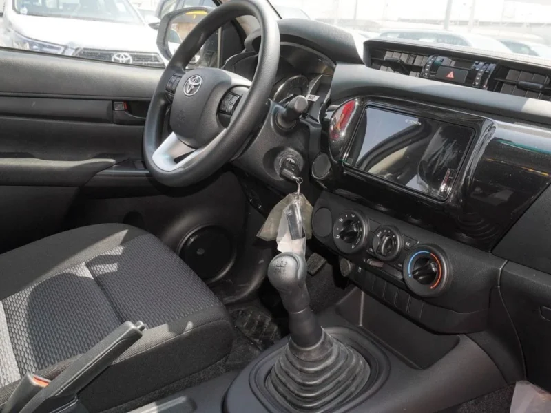 2025 Toyota Hilux 2.4-liter 4-cylinder in-line Turbo Diesel White Grey Pickup Truck Manual