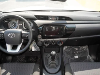 2025 Toyota Hilux 2.4-liter 4-cylinder in-line Turbo Diesel White Grey Pickup Truck Manual